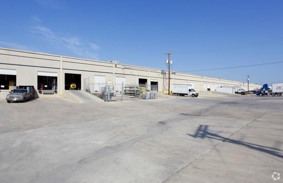 O'Connor Road Business Park 12700-12730 O'Connor Rd photo 3