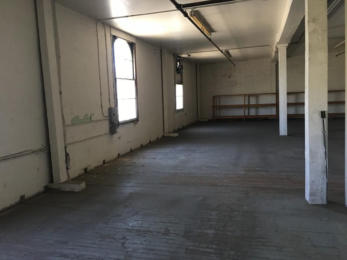 1818 Harrison photo 2