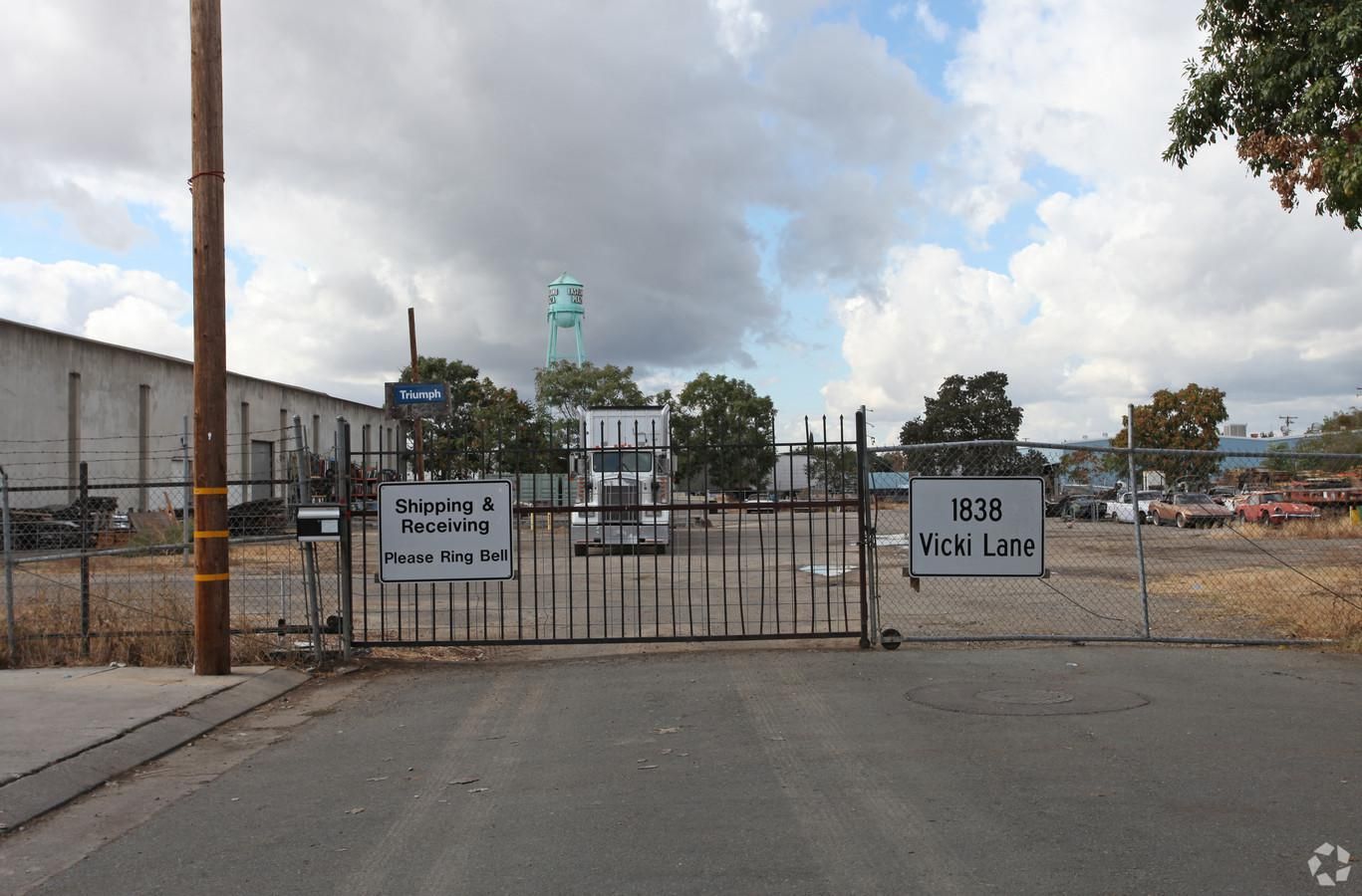 Industrial Property For Sale photo 3