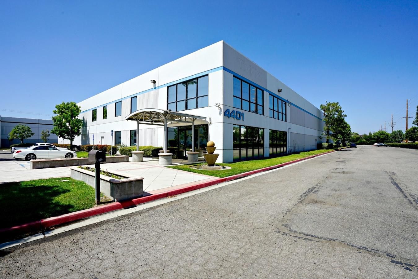 Bldg 1 photo 1