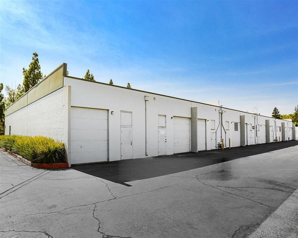 Pointe West Business Park II photo 3