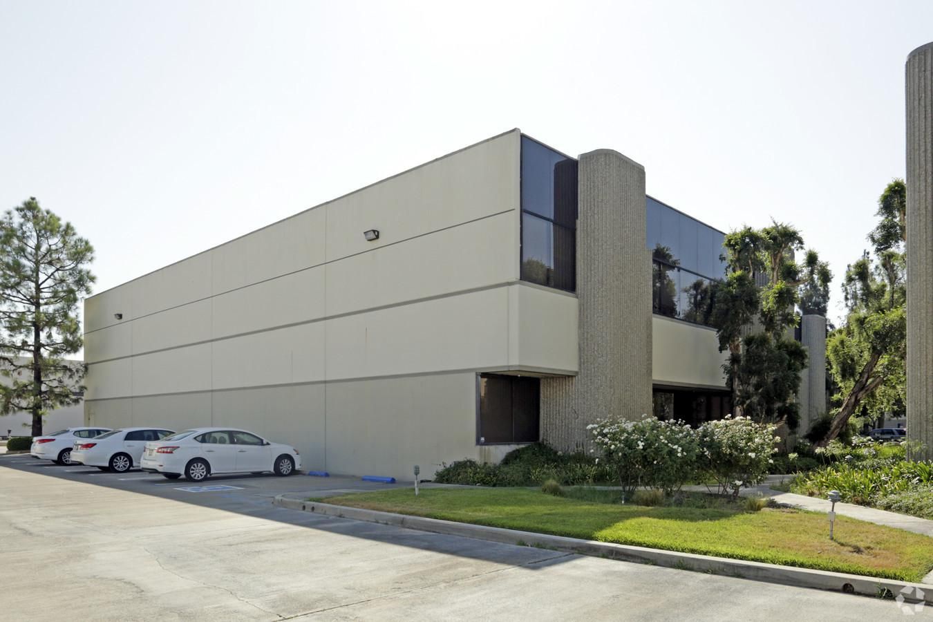 Valencia Industrial Center photo 2