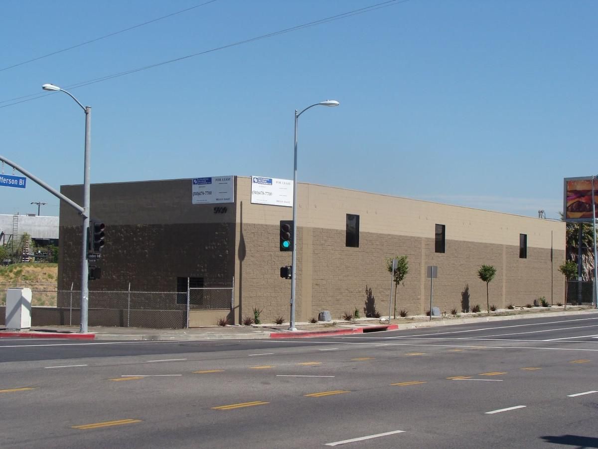 Industrial Property For Lease photo 1