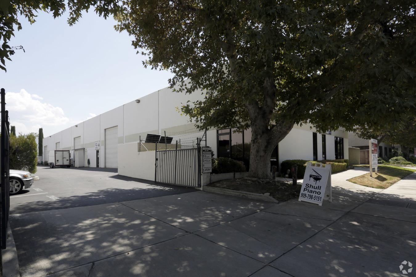 Industrial Property For Lease photo 1