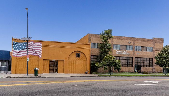 Warehouse Space for Sale at 3401-3415 W Washington Blvd & 1813 4th Ave Los Angeles, CA 90018 - #2