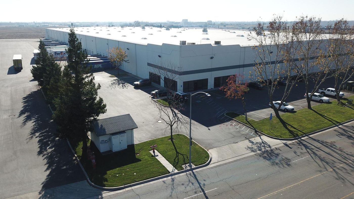 Central Valley Industrial Center Building 5 photo 2