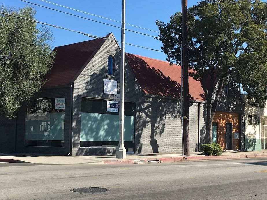 Flex Property For Lease photo 2