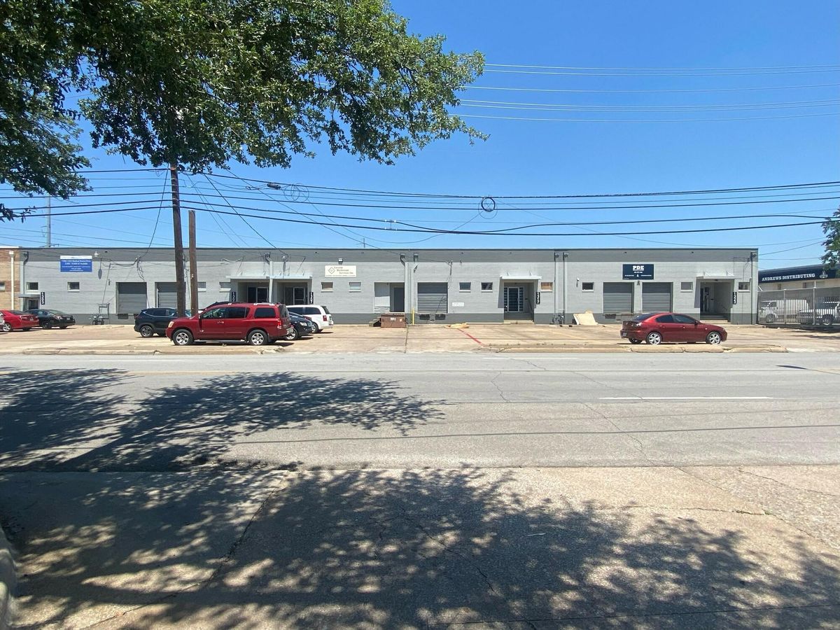 Irving Boulevard Business Center photo 2
