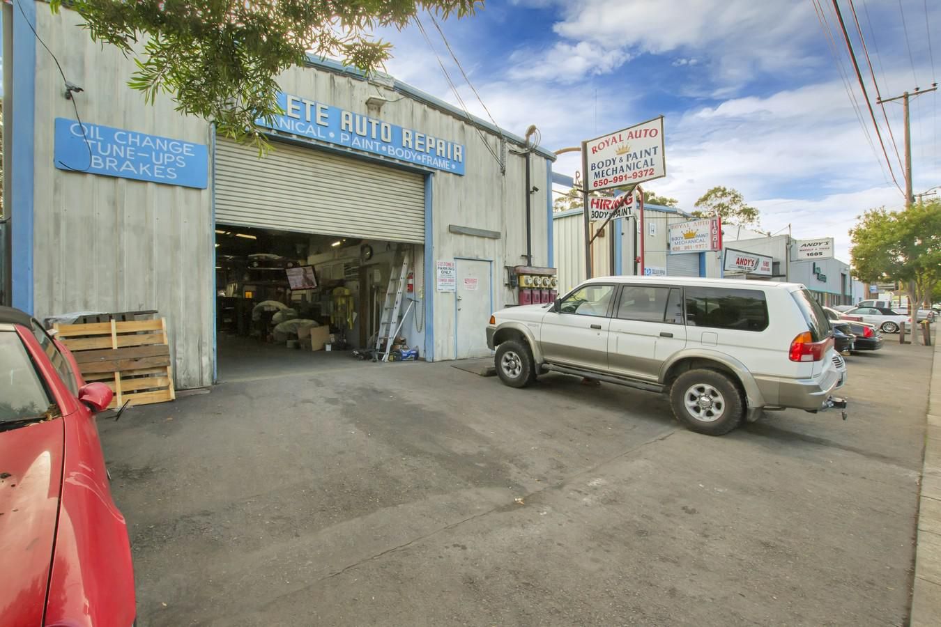 Royal Autobody & Repair Center photo 2