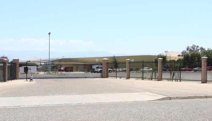 Warehouse Space for Sale at 90 W Poplar Rd Porterville, CA 93257 - #5