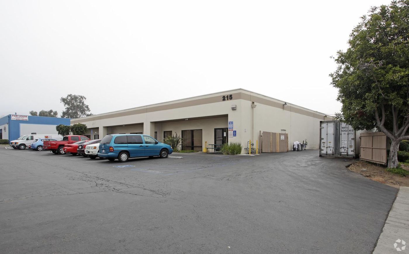 Commercial Building photo 3