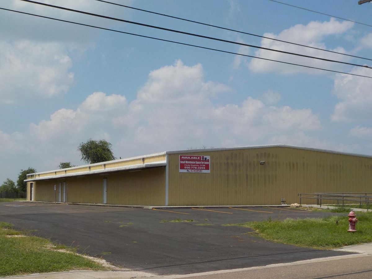 Mid Valley Warehouse photo 2