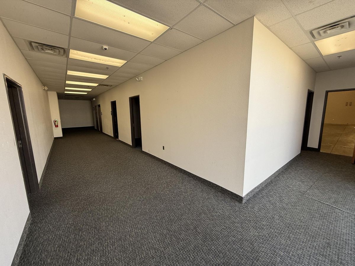 1811 Shady Oaks photo 4