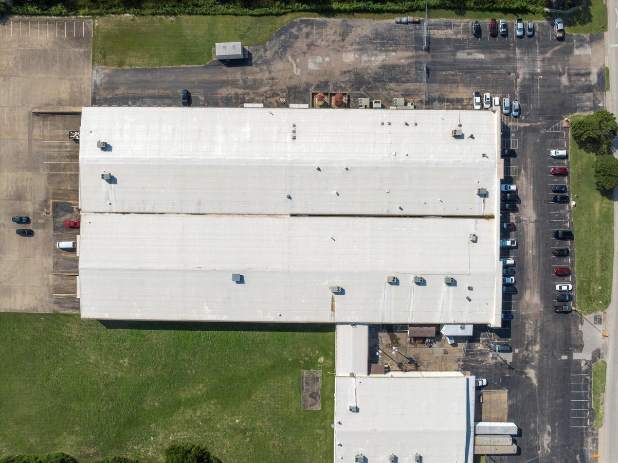 624 Texas Central Pkwy photo 2