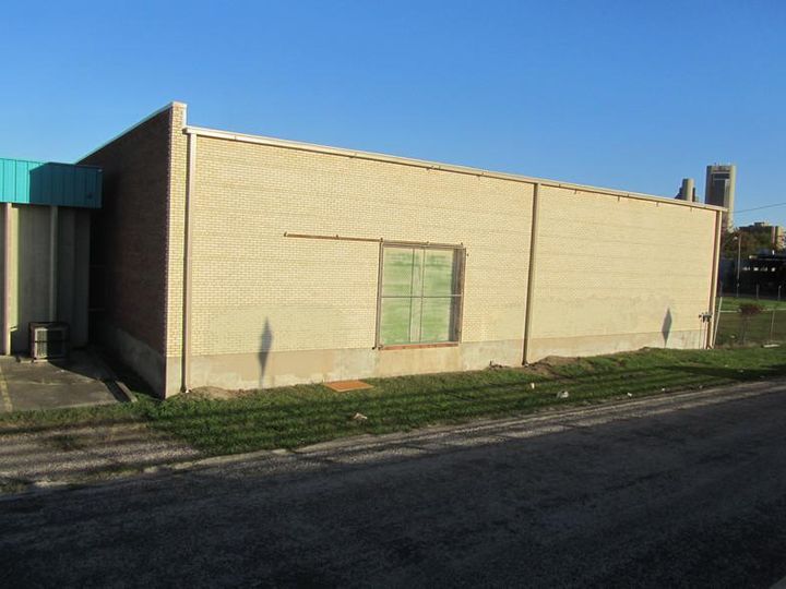 NEW LOW RATE 1418 N Broadway