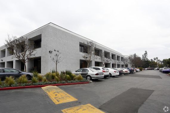 Buckingham Heights Bus Pk - Bldg 1