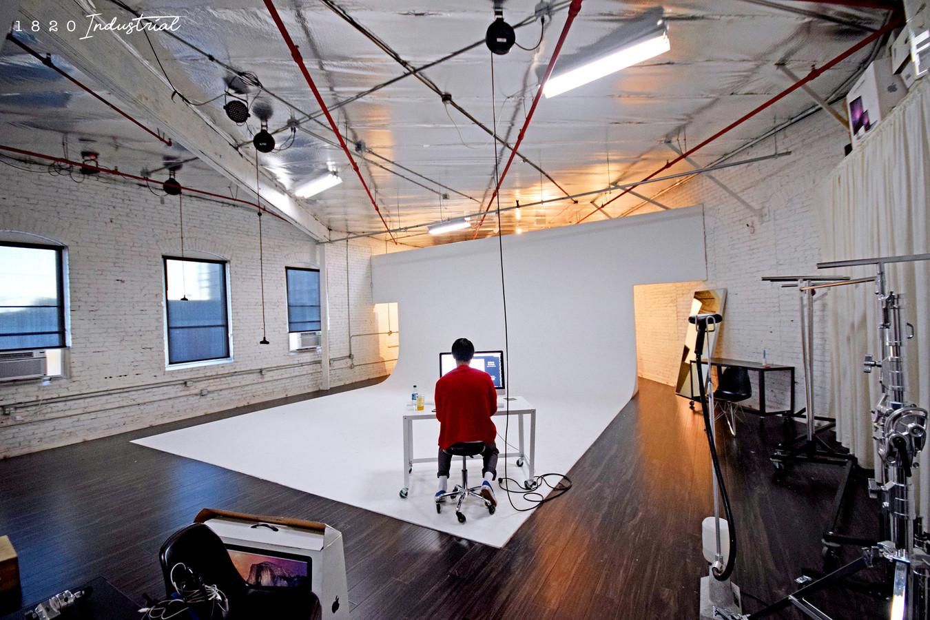 1820 Industrial Art Center photo 4