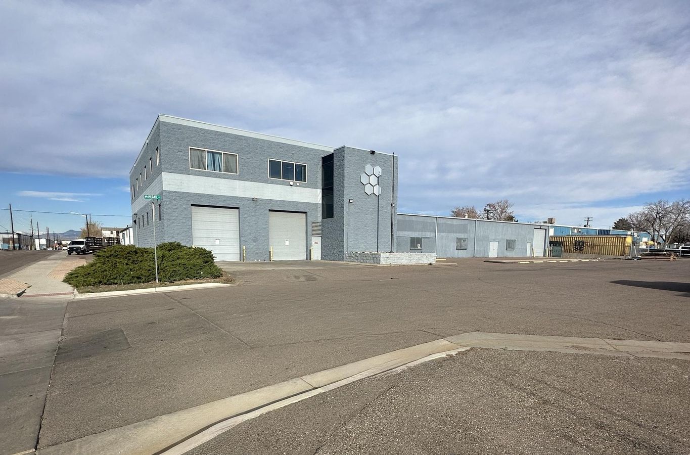5501 Pearl Street photo 2