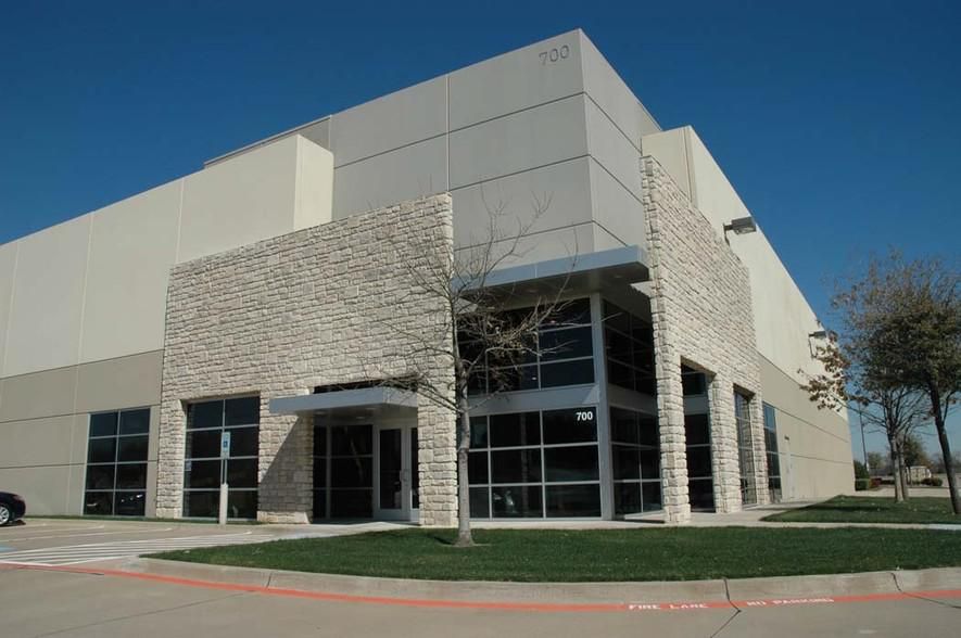 Coppell Corporate Crossing - Building 3 700 Freeport Pky photo 2