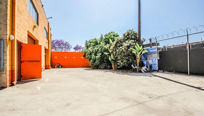 Warehouse Space for Rent at 2325 N San Fernando Rd Los Angeles, CA 90065 - #19