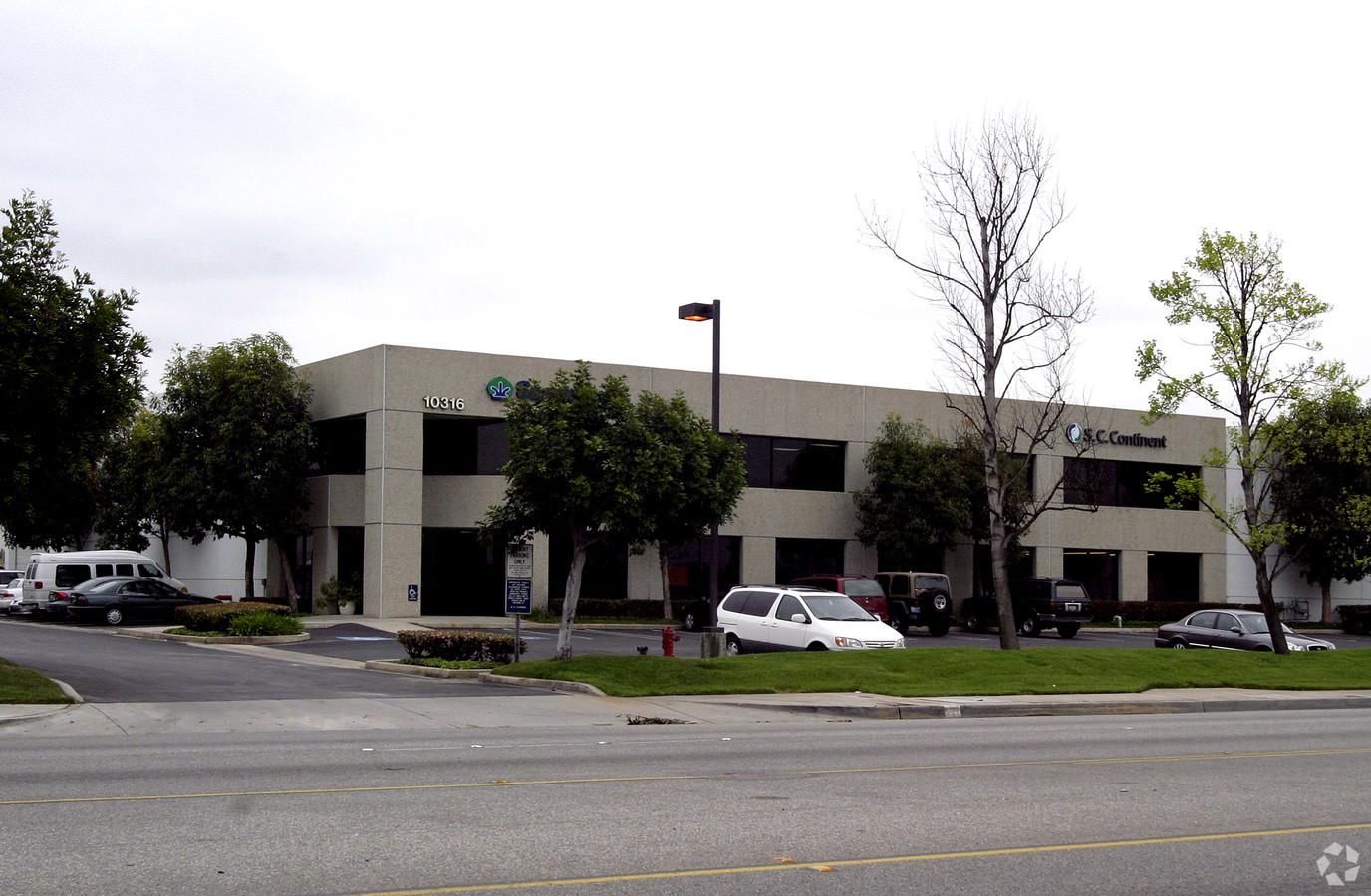 Bldg 8 photo 2