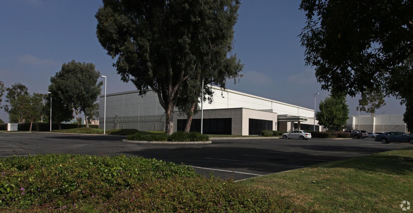 Bldg 4 photo 2