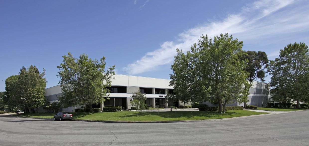 Industrial Property For Lease photo 1