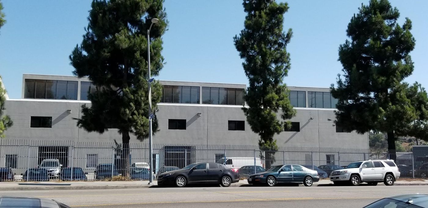 Industrial/Office/Flex photo 2