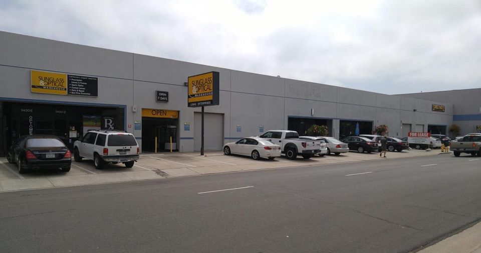 INDUSTRIAL WAREHOUSE/RETAIL W/ OFFICES - PRIME
