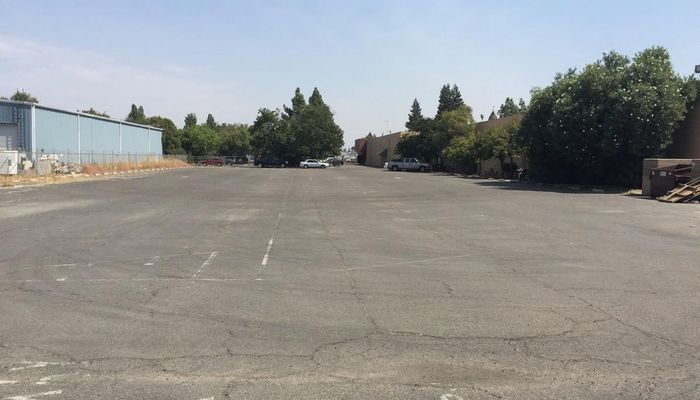 Warehouse Space for Sale at 2991 N Argyle Ave Fresno, CA 93727 - #3