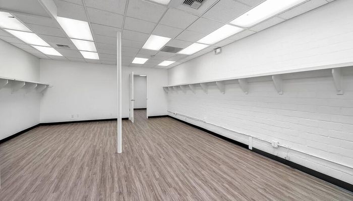 Warehouse Space for Rent at 14208 Towne Ave Los Angeles, CA 90061 - #36