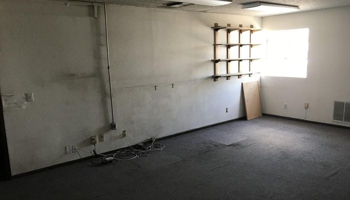 Warehouse Space for Sale at 1505 N Thesta St Fresno, CA 93703 - #12