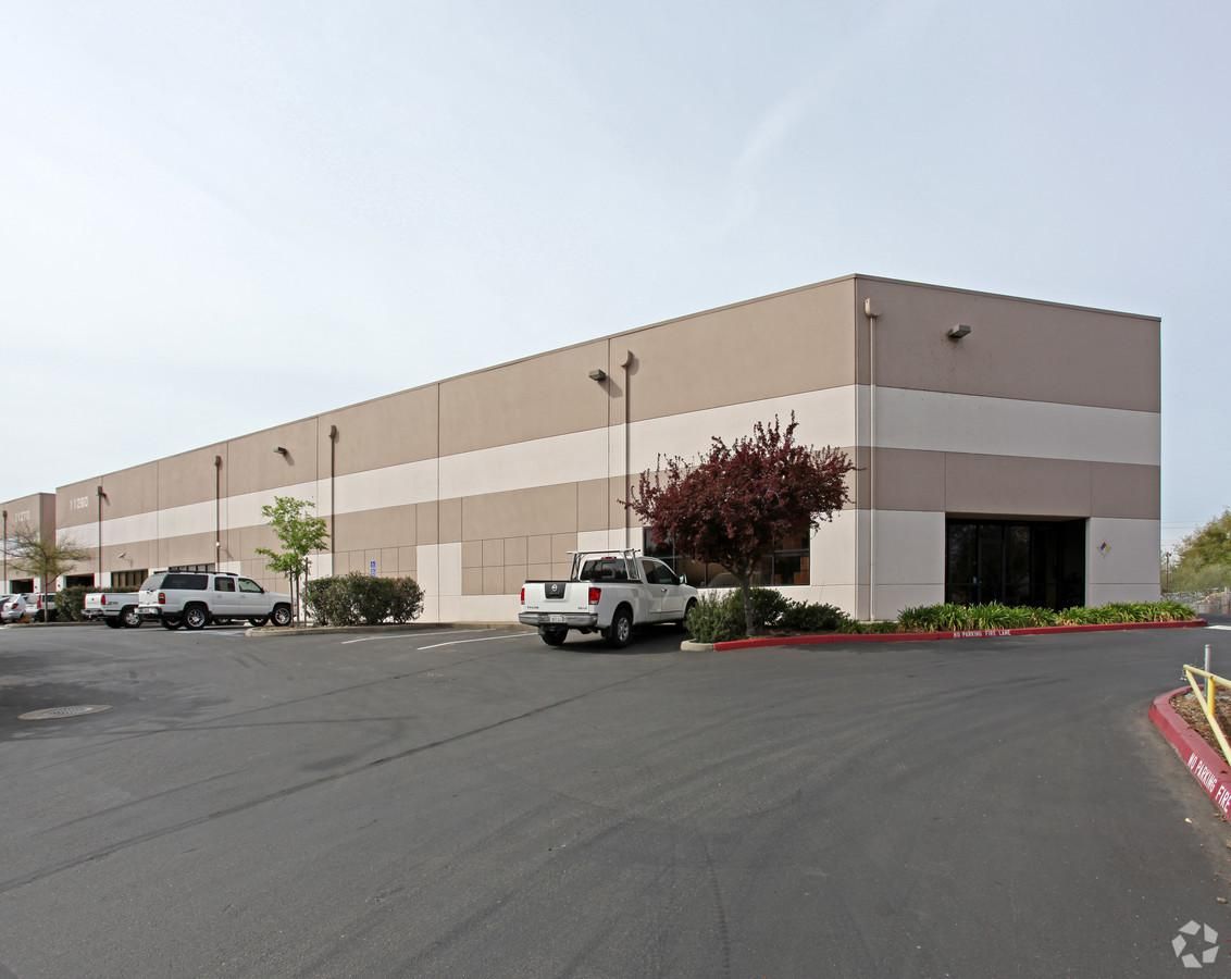 Bldg 1 photo 2