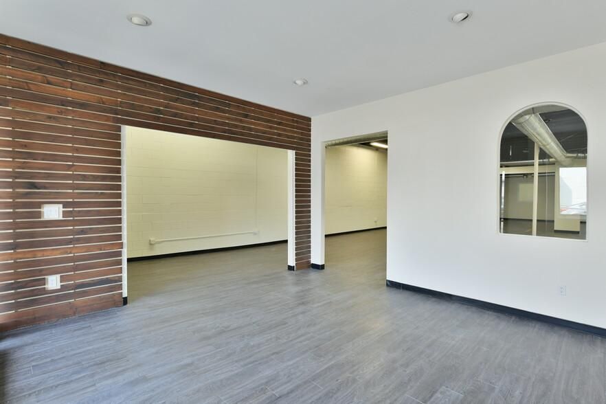 115 Sheldon St photo 3