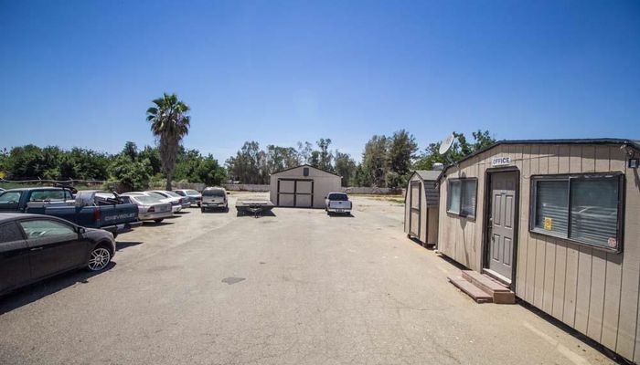 Warehouse Space for Sale at 1315 S Main St Porterville, CA 93257 - #23