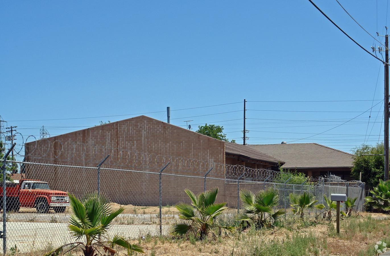 Industrial Property For Lease photo 4