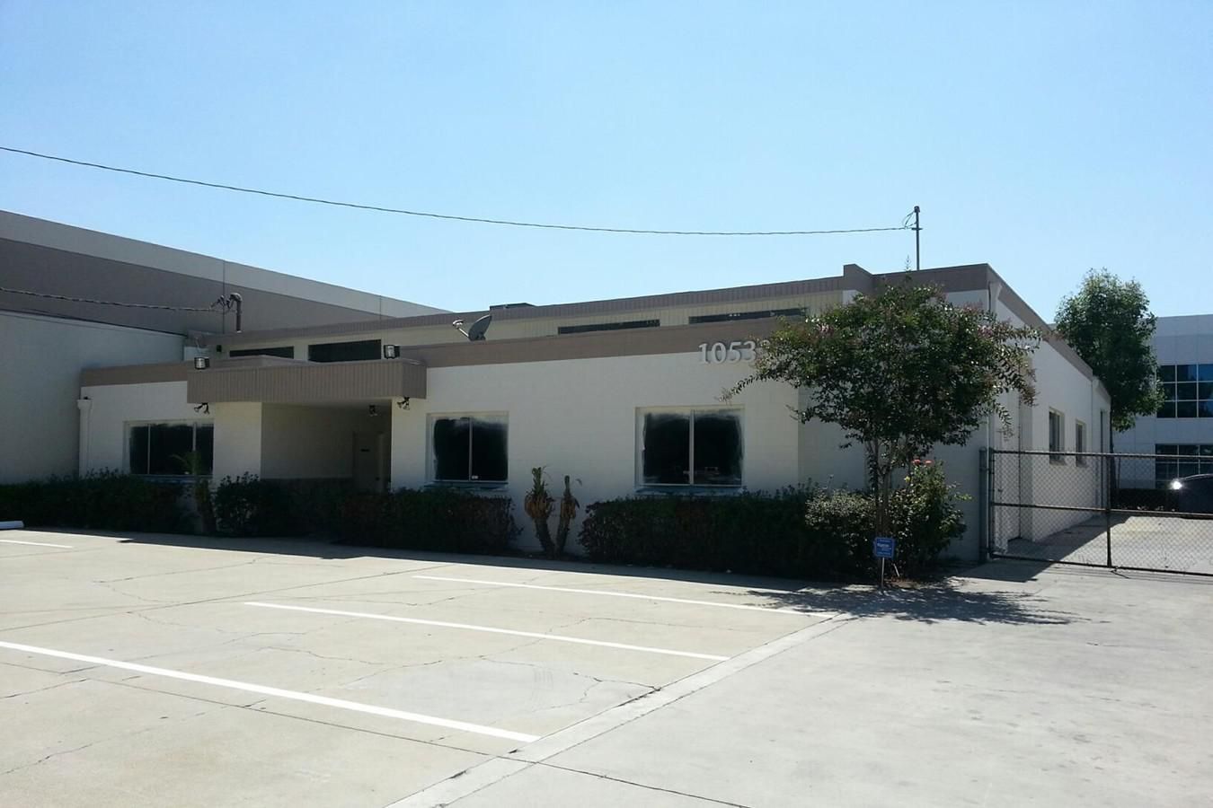 2,050 SF Industrial Space for Lease photo 1