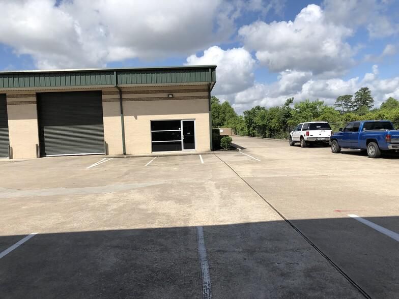 Greenwood Business Park 16721 Hollister St photo 3