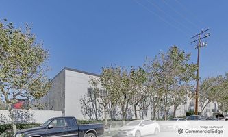 Warehouse Space for Rent located at 1661 East Palm Street Santa Ana, CA 92701