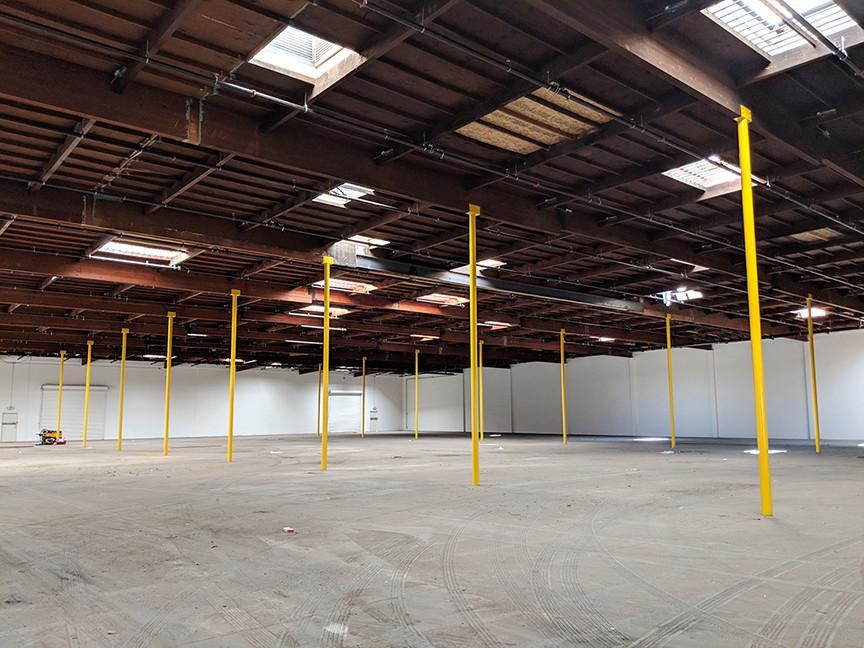 Completely Remodeled Warehouse With Offices photo 3
