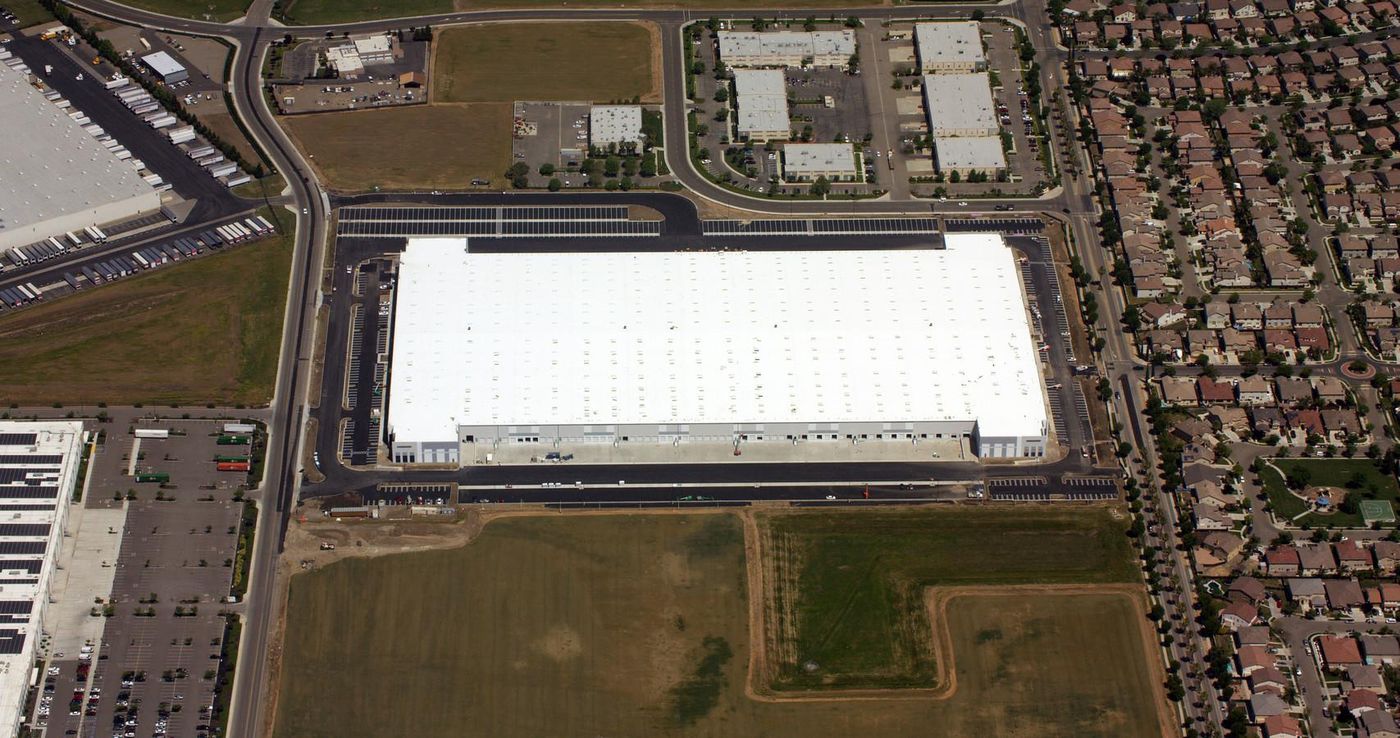 Pacific Distribution Center photo 2