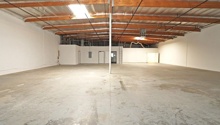Warehouse Space for Rent at 77650 Enfield Ln Palm Desert, CA 92211 - #5