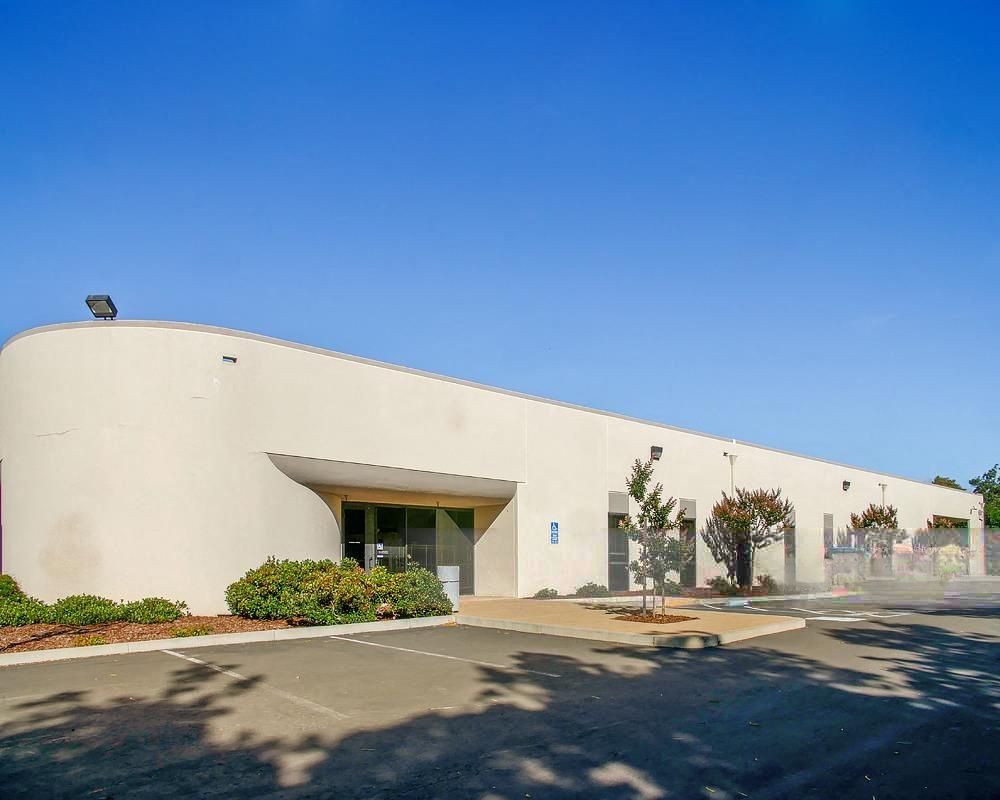 1561 Buckeye Dr photo 3
