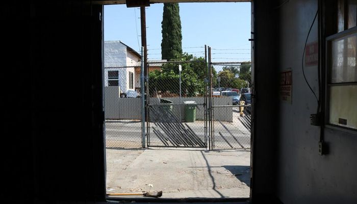 Warehouse Space for Rent at 4863 Telegraph Rd Los Angeles, CA 90022 - #11