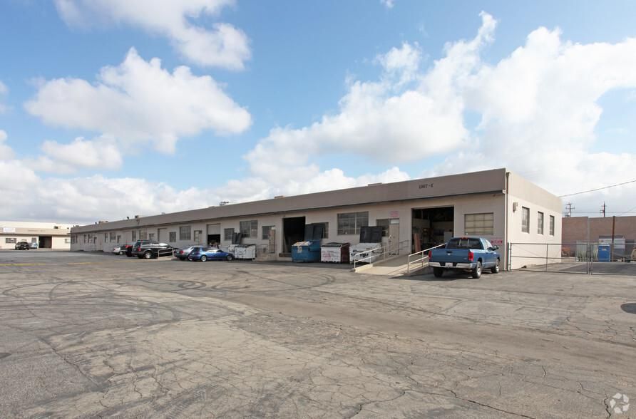 13151-13161 Sherman Way photo 4