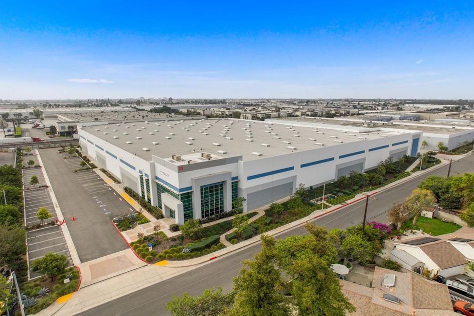 1500 Walnut Avenue for Lease in Fullerton, CA | Large Warehouse Space