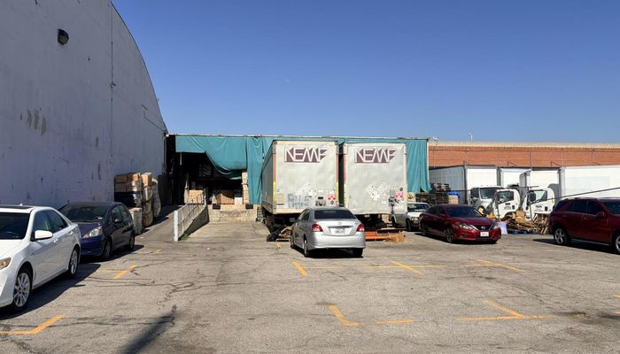 Warehouse Space for Rent at 4724 S Boyle Ave Vernon, CA 90058 - #22