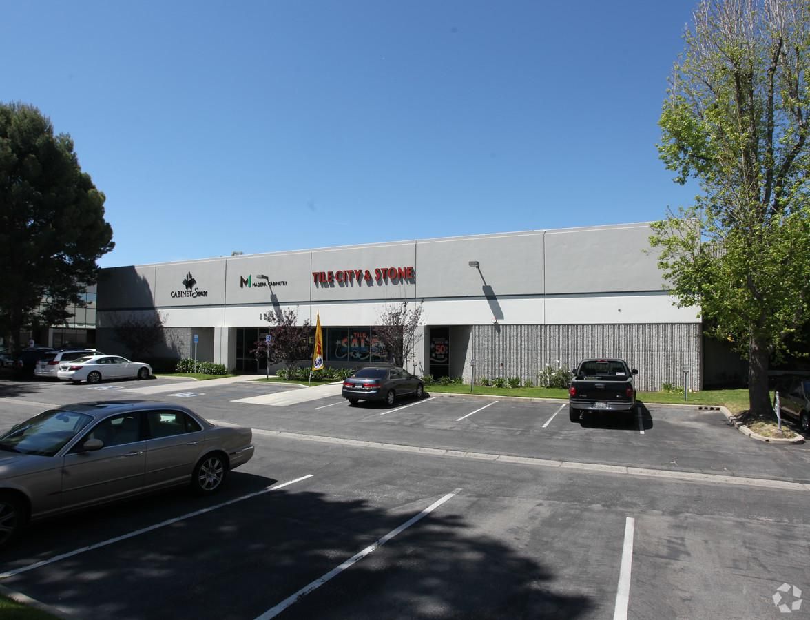 Industrial Property for Lease photo 1