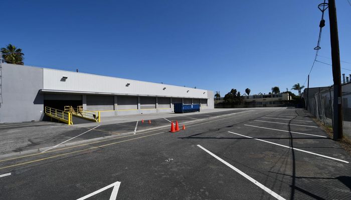 Warehouse Space for Rent at 900 W Florence Ave Inglewood, CA 90301 - #6