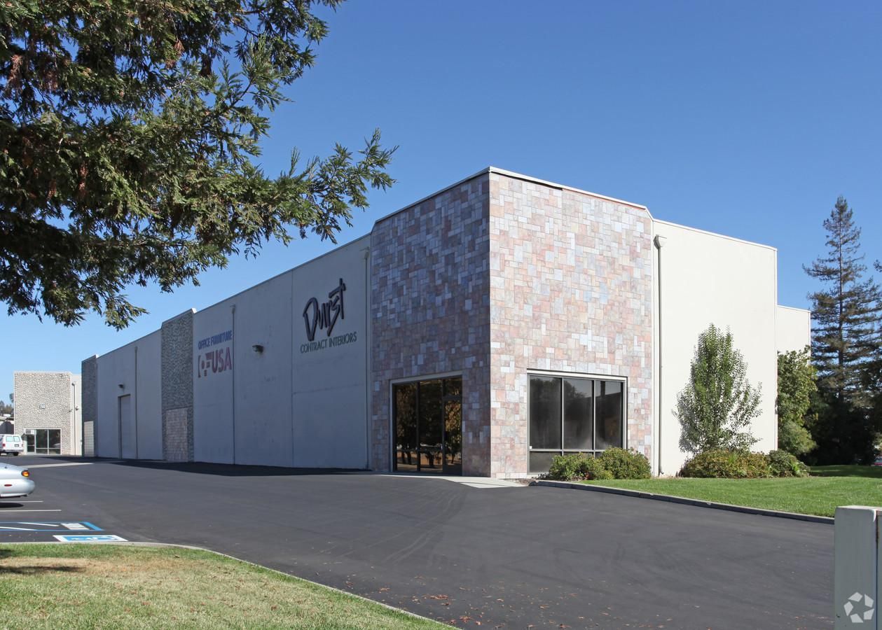 Industrial Property For Lease photo 1